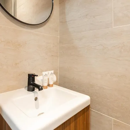 Montparnasse Deluxe شقة