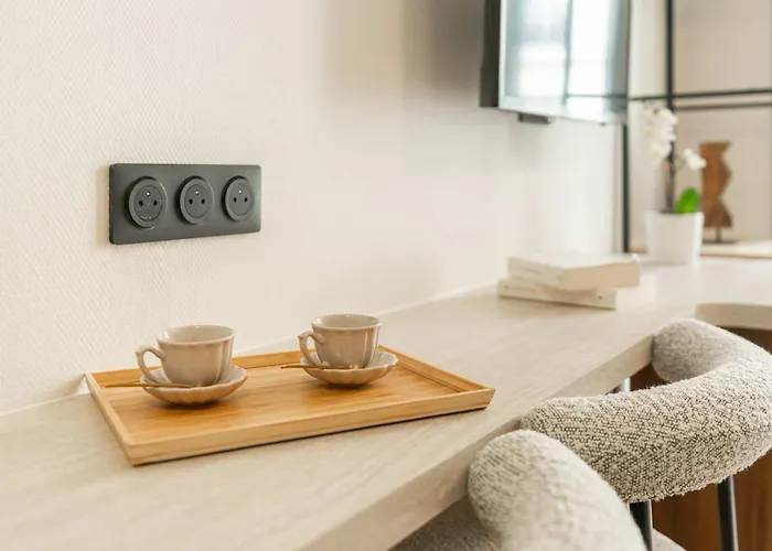 Montparnasse Deluxe *