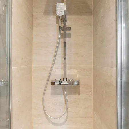 Montparnasse Deluxe パリ